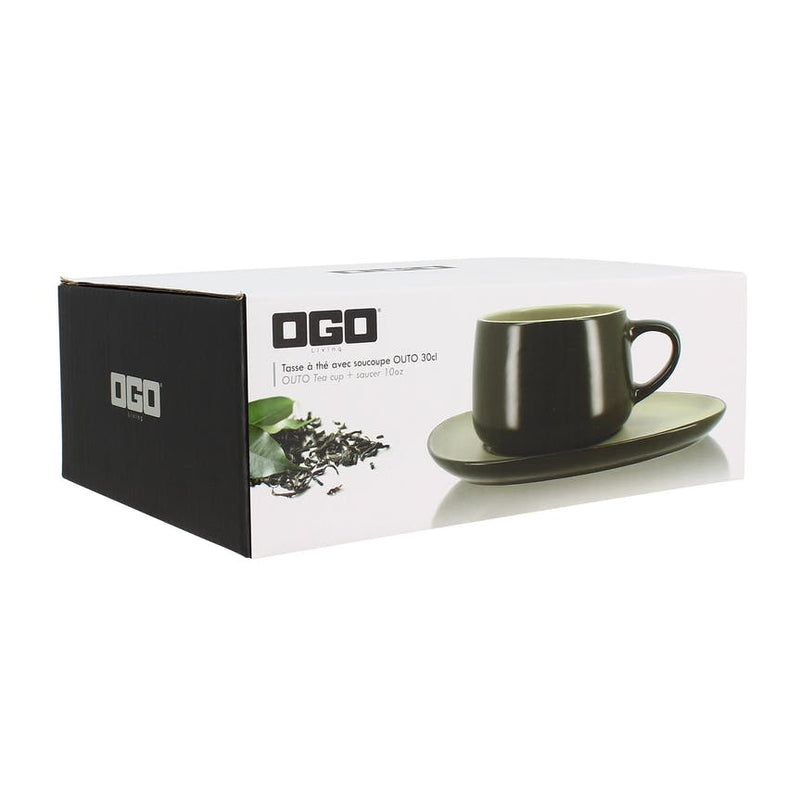 Set mit Tasse und Untertasse aus Steingut - grün - von OGO